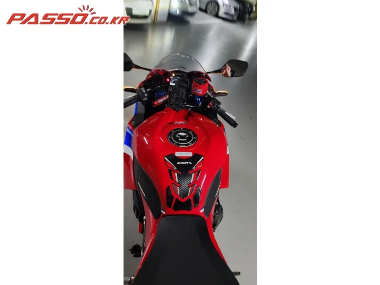 혼다 CBR 600 RR 2025 레드 사진 3