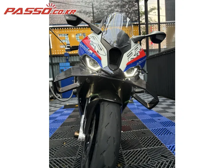 BMW S 1000 RR 2020 블랙 사진 2