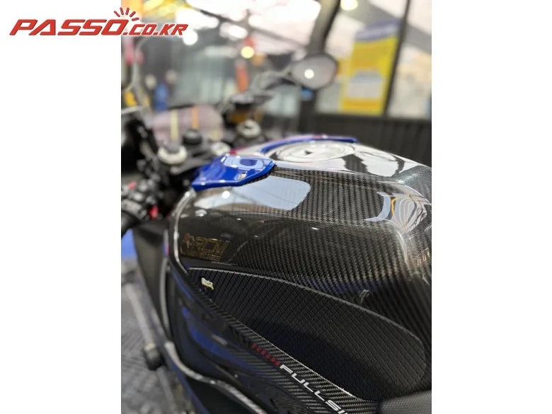 BMW S 1000 RR 2020 블랙 사진 5
