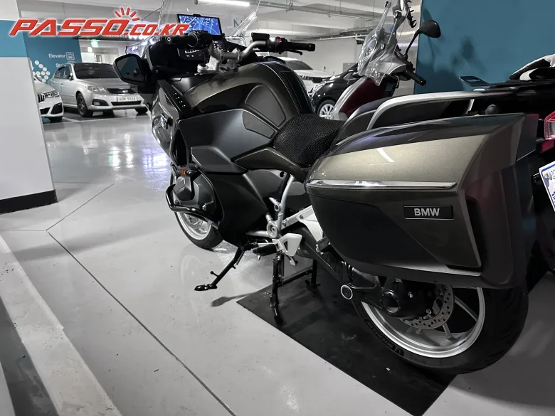 BMW R 1250 RT 2021 블랙 사진 3