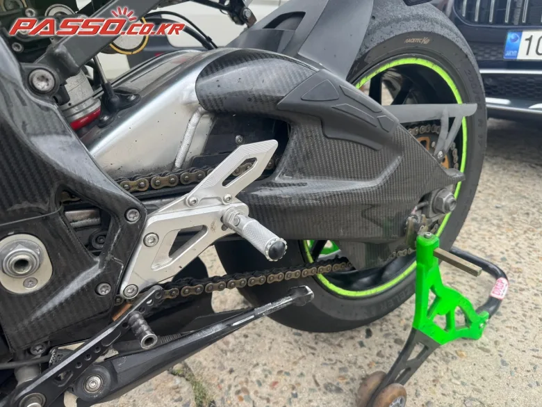 BMW S 1000 RR 2015 옐로 사진 7