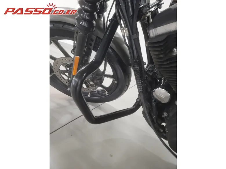 할리데이비슨 아이언 883 2018 블랙 사진 8