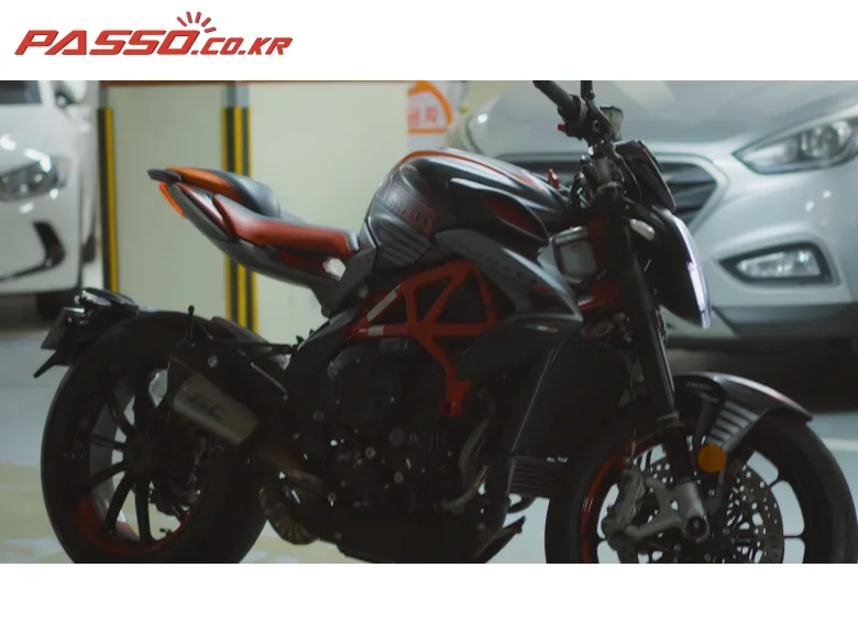 MV아구스타 브루탈레 800 RR 2018 블랙 사진 1