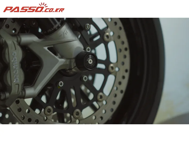 MV아구스타 브루탈레 800 RR 2018 블랙 사진 7