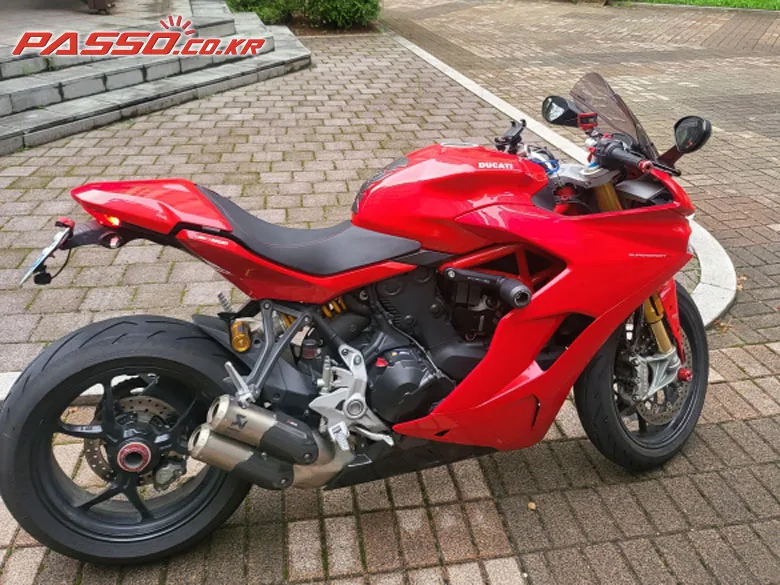 두카티 슈퍼스포츠 950 S 2019 레드 사진 1