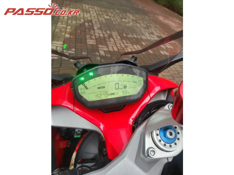 두카티 슈퍼스포츠 950 S 2019 레드 사진 7