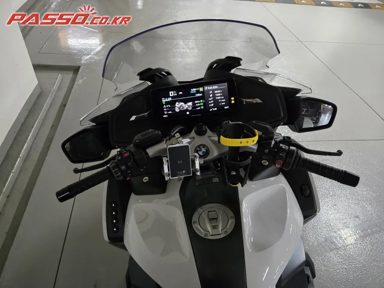 BMW R 1250 RT 2024 화이트 사진 4