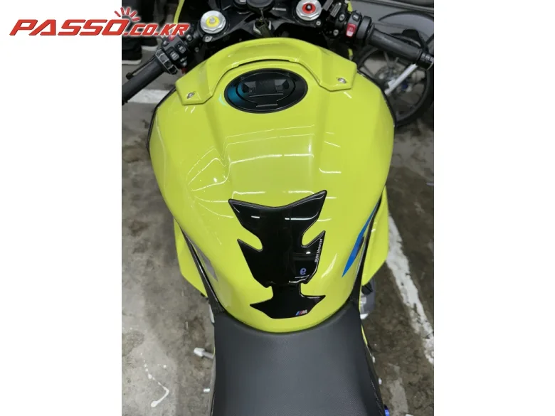 BMW M 1000 RR 2022 옐로 사진 8