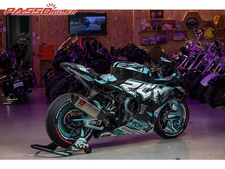 BMW S 1000 RR 2023 청록 사진 5