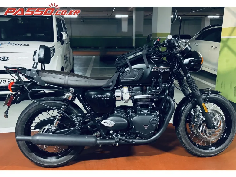 트라이엄프 본네빌 T120 블랙 2023 블랙 사진 1