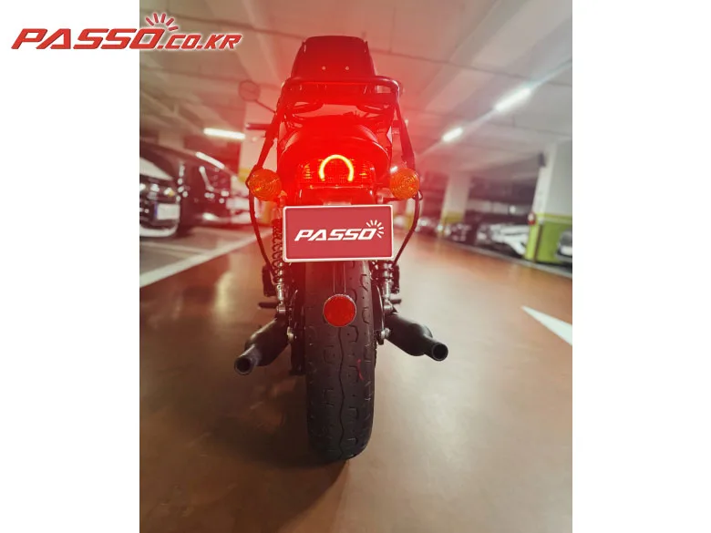 트라이엄프 본네빌 T120 블랙 2023 블랙 사진 3