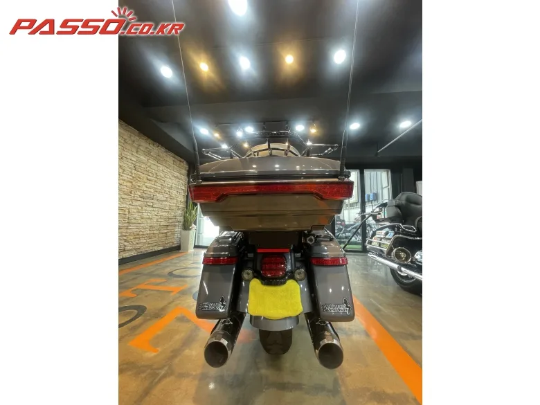 할리데이비슨 CVO 리미티드 2020 블랙 사진 3