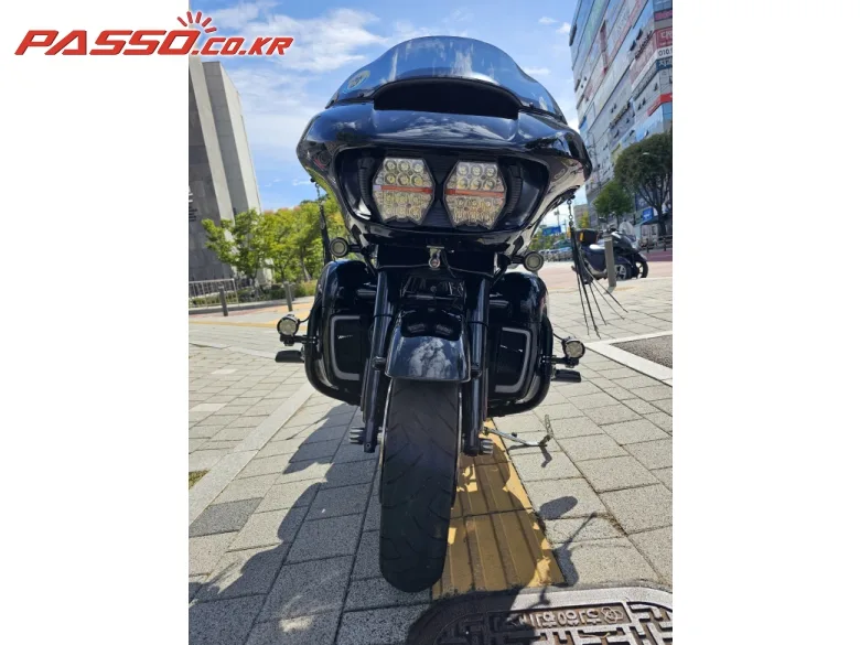 할리데이비슨 로드 글라이드 스페셜 2021 블랙 사진 8