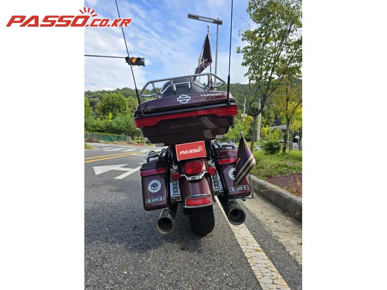 할리데이비슨 로드 글라이드 울트라 2018 버건디 사진 3