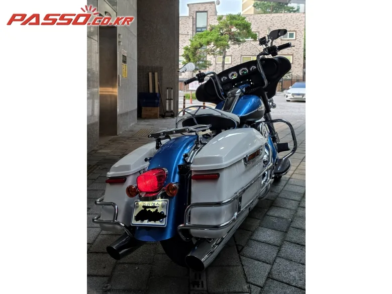 할리데이비슨 일렉트라 글라이드 리바이벌 2021 블루 사진 3