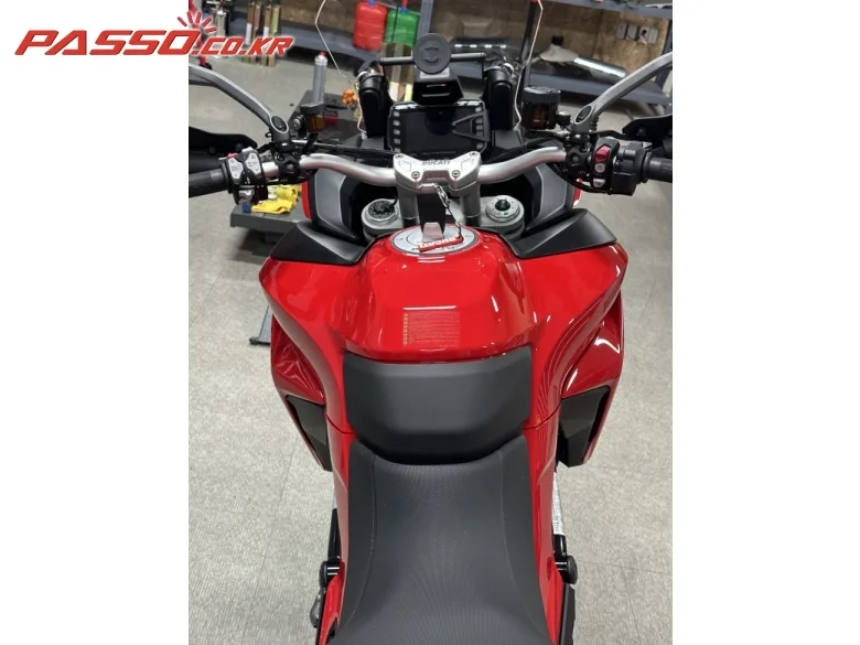 두카티 멀티스트라다 V2 S 2024 레드 사진 4