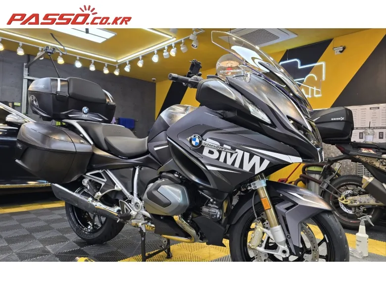 BMW R1250RT 2024 블랙 사진 1