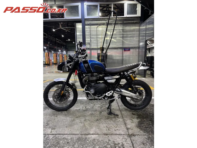 트라이엄프 스크램블러 1200 XC 2022 화이트 사진 2