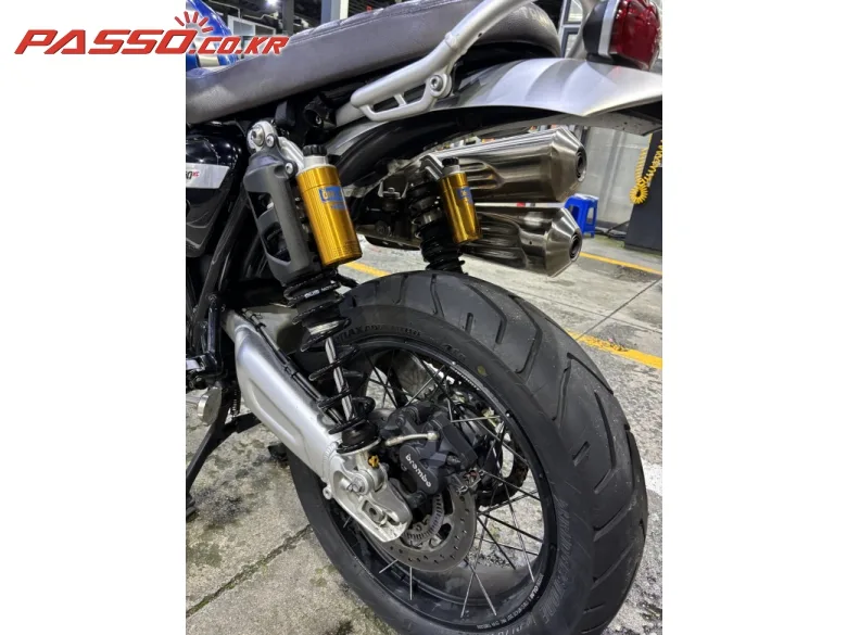 트라이엄프 스크램블러 1200 XC 2022 화이트 사진 6
