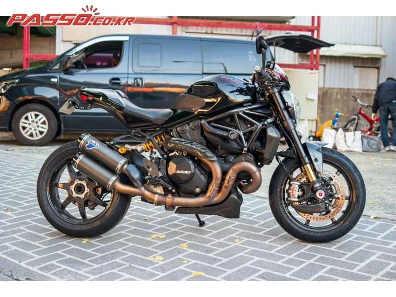 두카티 몬스터 1200 R 2017 사진 1