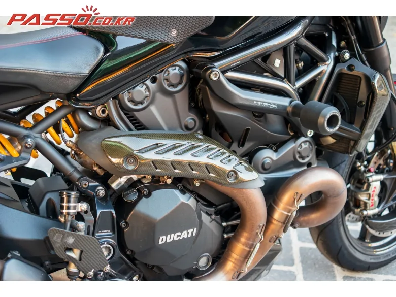 두카티 몬스터 1200 R 2017 사진 5