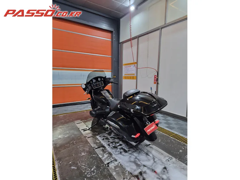 BMW 할리데이비슨 R18B 2022 블랙 사진 3