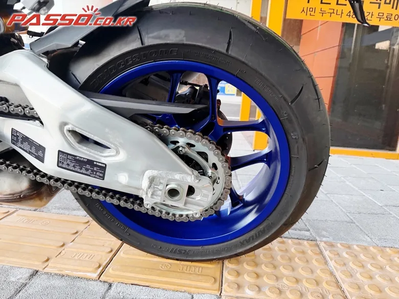 야마하 YZF R1 M 2022 사진 5