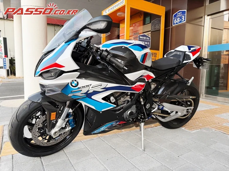 BMW M 1000 RR 2022 사진 2