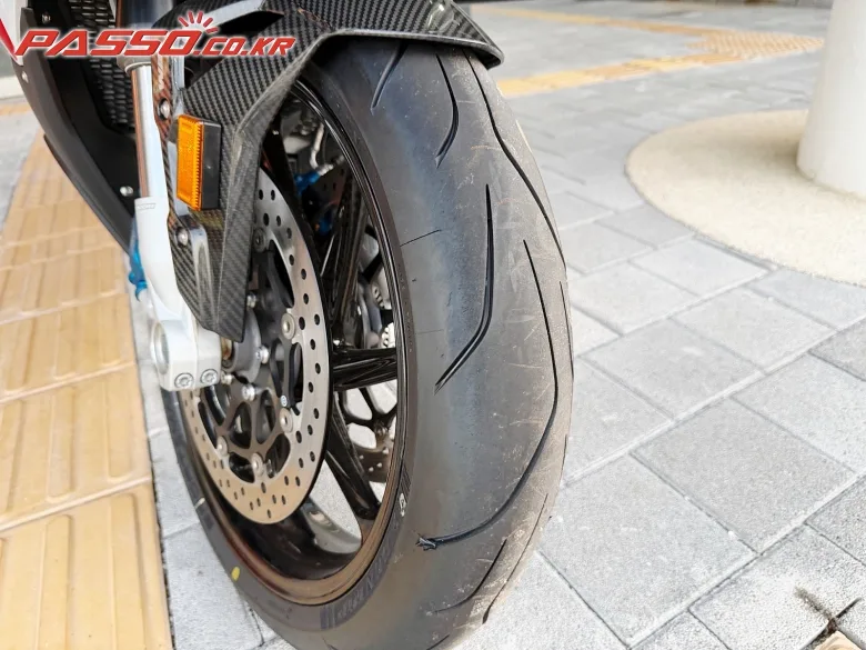 BMW M 1000 RR 2022 사진 6