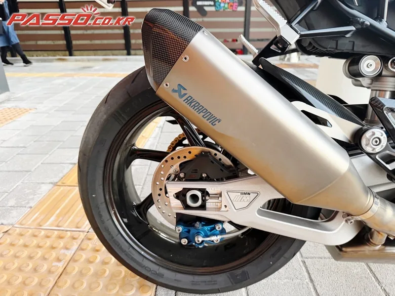 BMW M 1000 RR 2022 사진 7