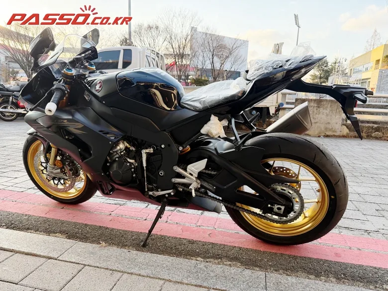 혼다 CBR 1000 RR SP 2023 사진 2