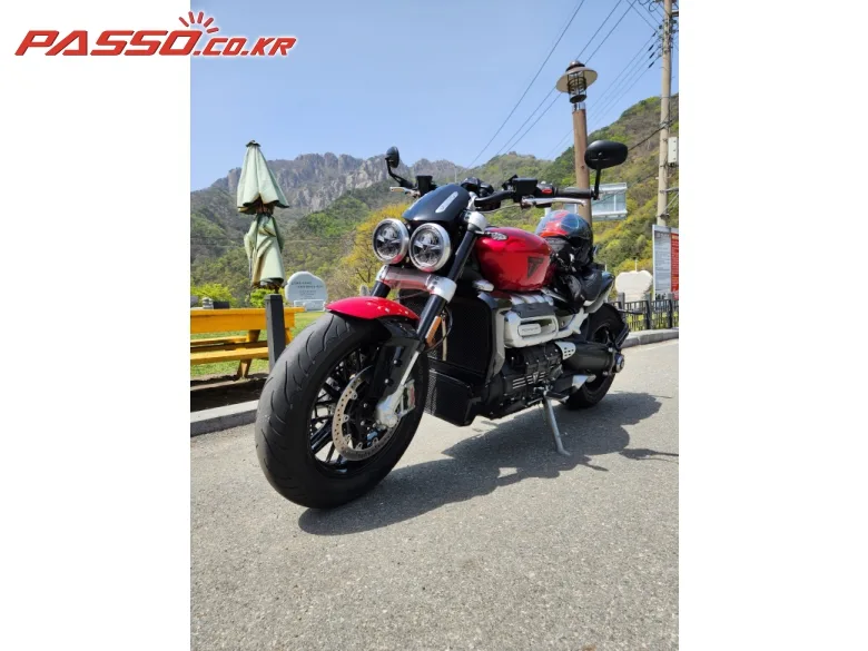 트라이엄프 로켓III R 2022 사진 6