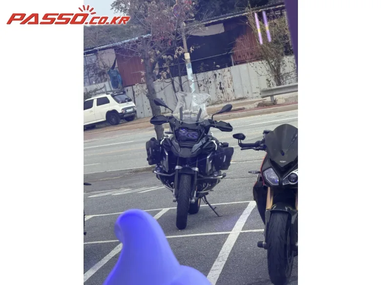 BMW R1250GS Adventure 2021 블랙 사진 2