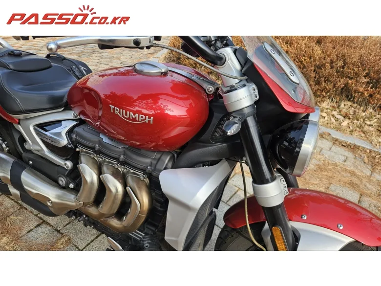 트라이엄프 로켓III R 2021 사진 5