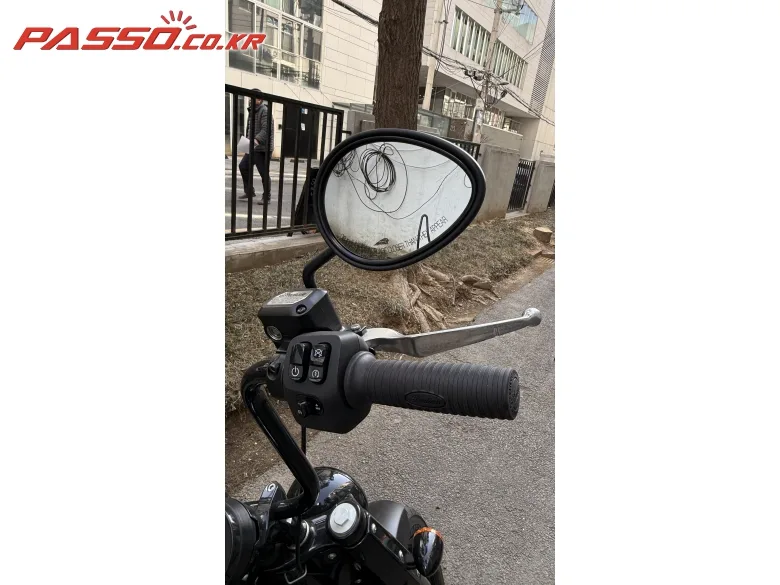 인디언모터사이클 치프 바버 다크 호스 2023 사진 4