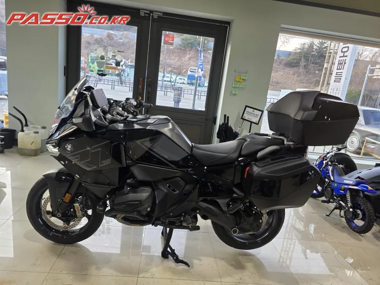 BMW R 1300 RT 2026 블랙 사진 2