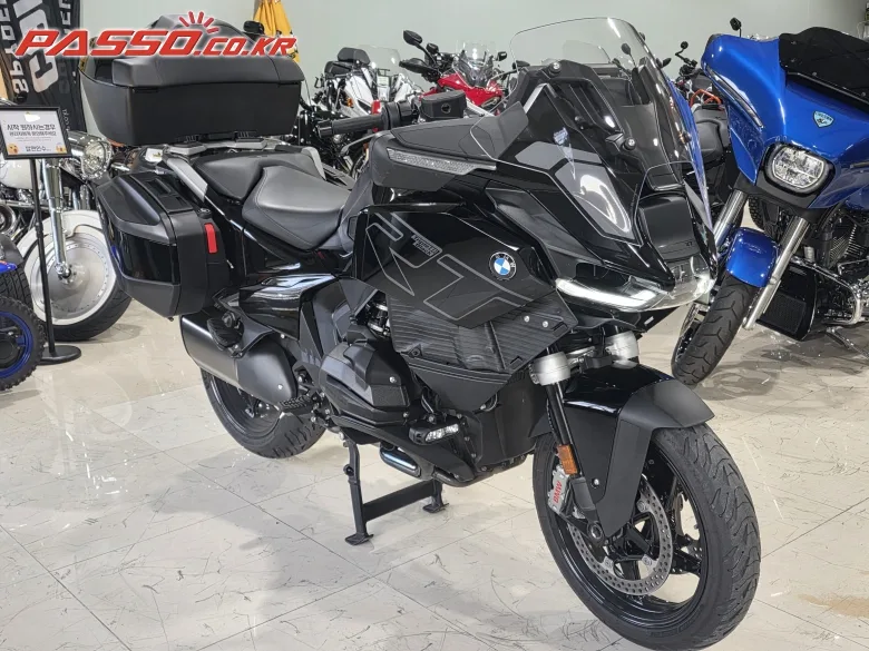 BMW R 1300 RT 2026 블랙 사진 4