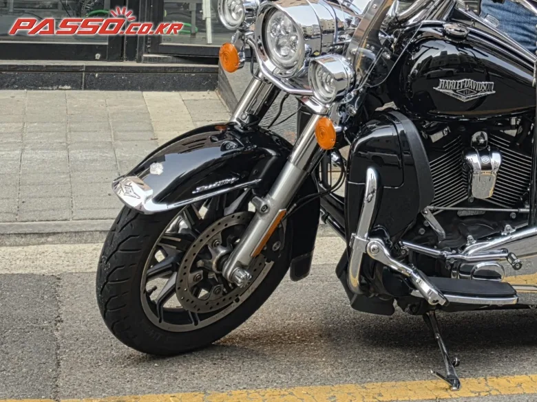 할리데이비슨 로드킹 2018 사진 6
