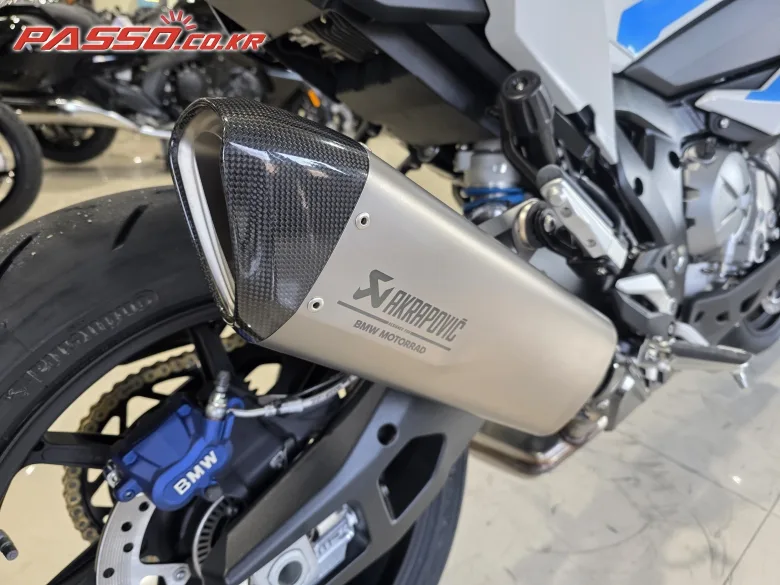 BMW M 1000 XR 2026 사진 7