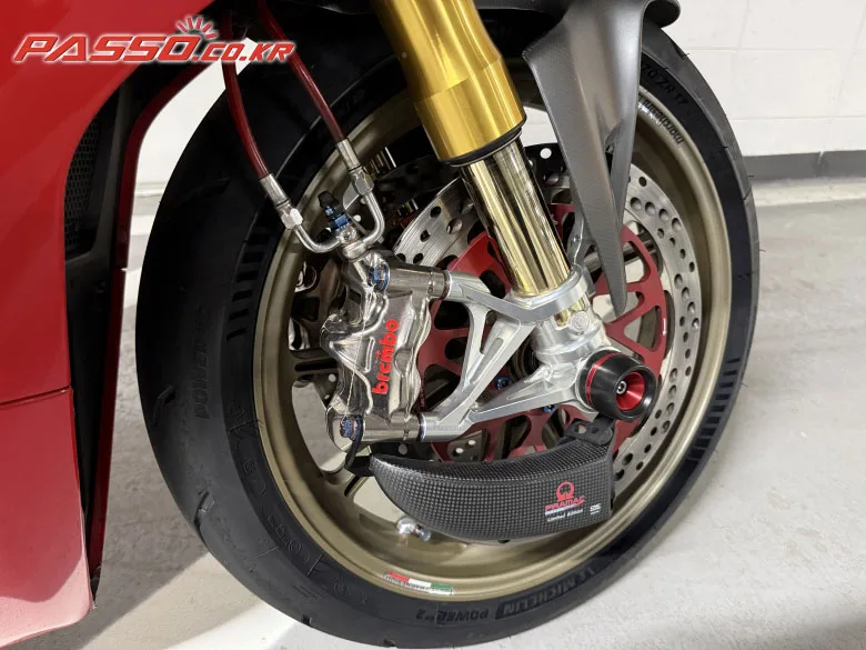 두카티 파니갈레 V4 S 2019 사진 6