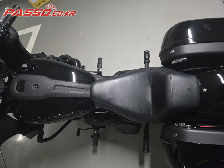 할리데이비슨 로우라이더 ST 2022 사진 4