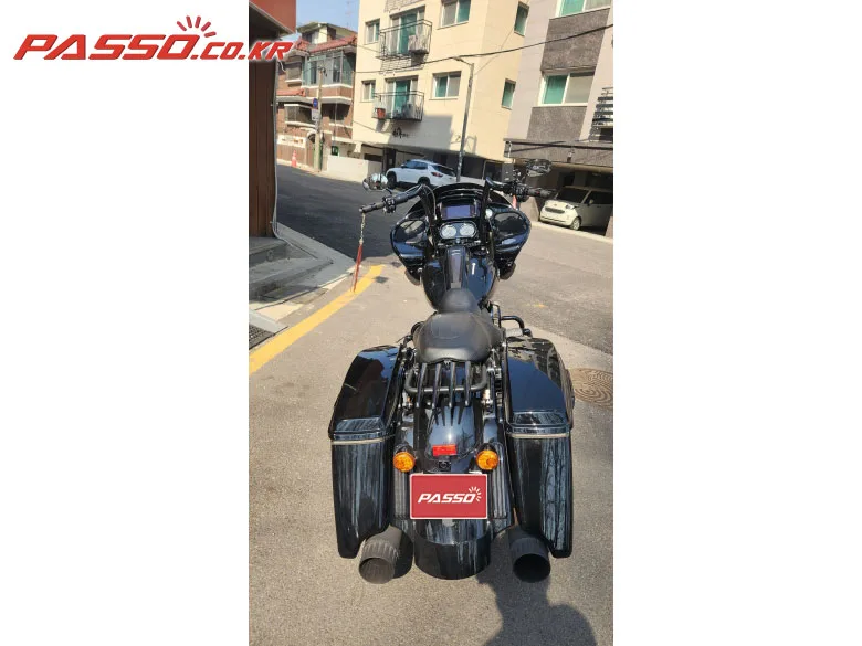 할리데이비슨 로드글라이드 2021 블랙 사진 3
