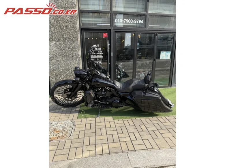 할리데이비슨 CVO 로드킹 2018 사진 2
