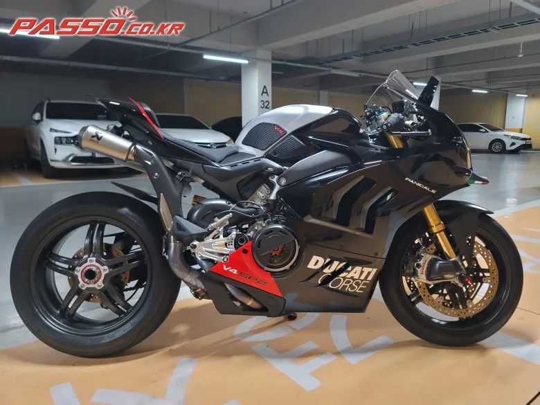두카티 파니갈레 V4 S 2023