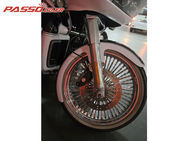 할리데이비슨 로드 글라이드 2019 사진 6