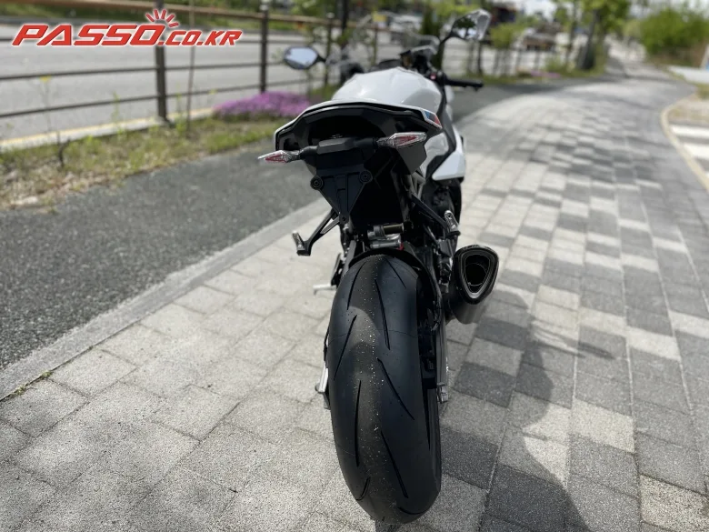 BMW S 1000 RR 2026 사진 3