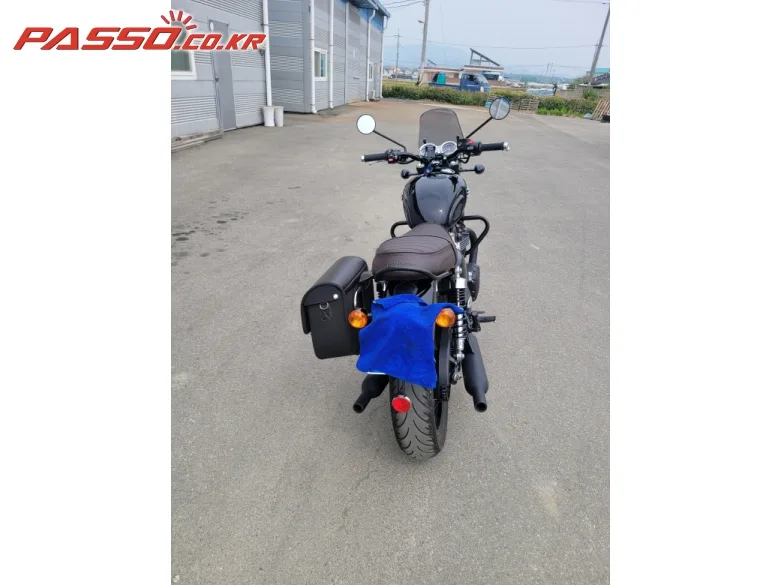 트라이엄프 본네빌 T120 2025 블랙 사진 3