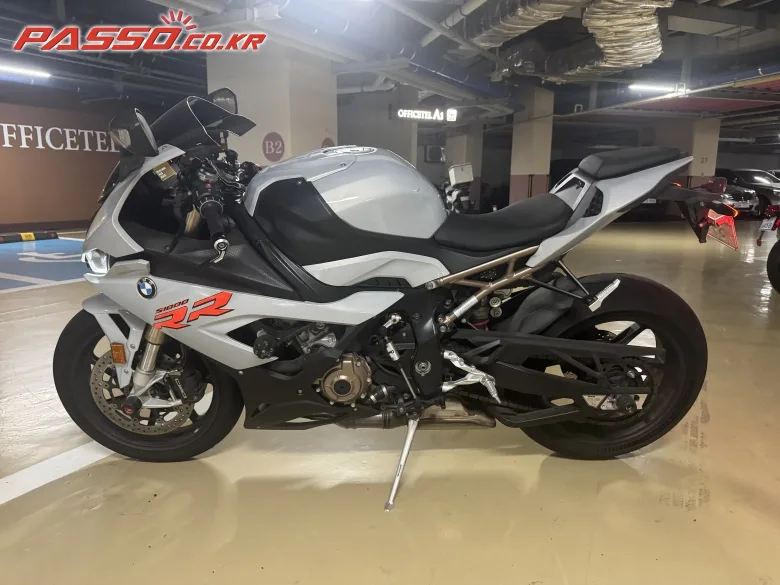 BMW S 1000 RR 2021 실버 사진 2