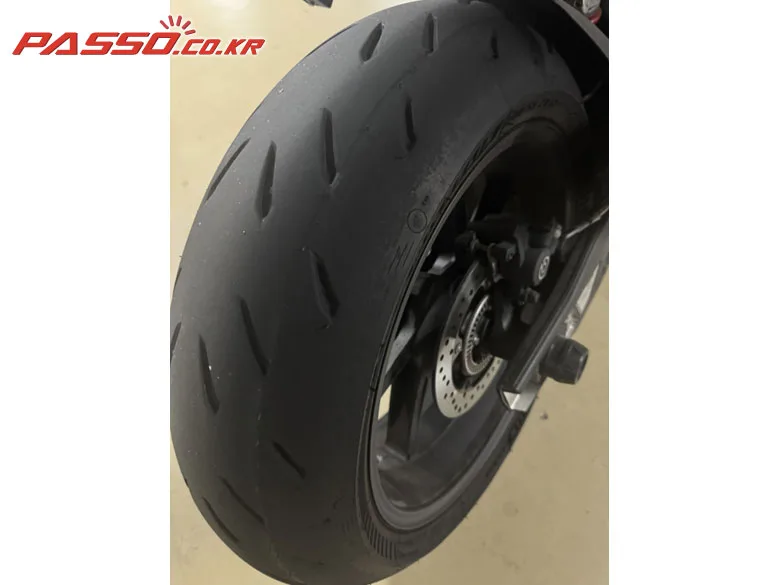 BMW S 1000 RR 2021 실버 사진 4