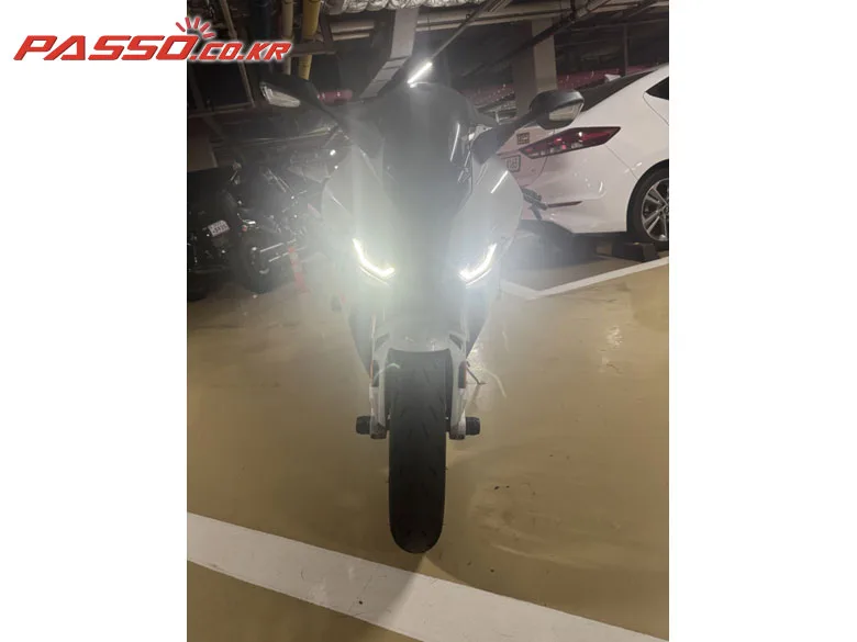 BMW S 1000 RR 2021 실버 사진 8